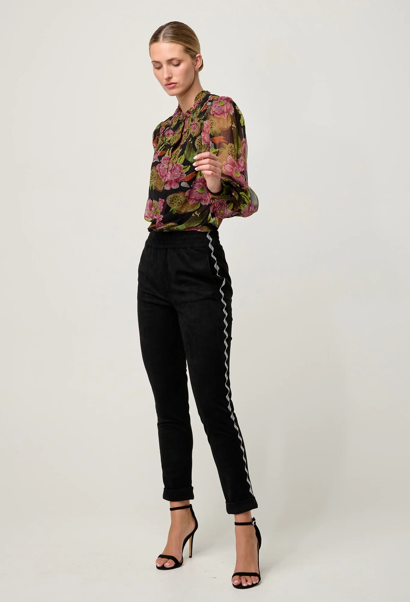 Everly Contrast Jogger | Onyx - Image 5