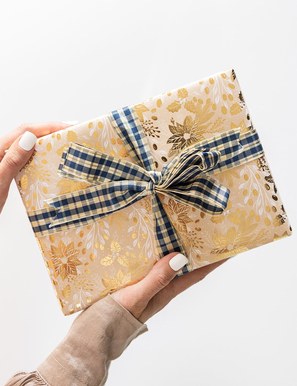 Gift Wrap Roll 3m | Christmas Holly - Image 11