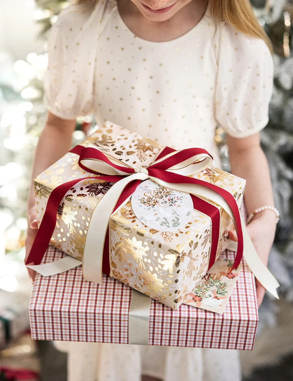Gift Wrap Roll 3m | Christmas Holly - Image 9