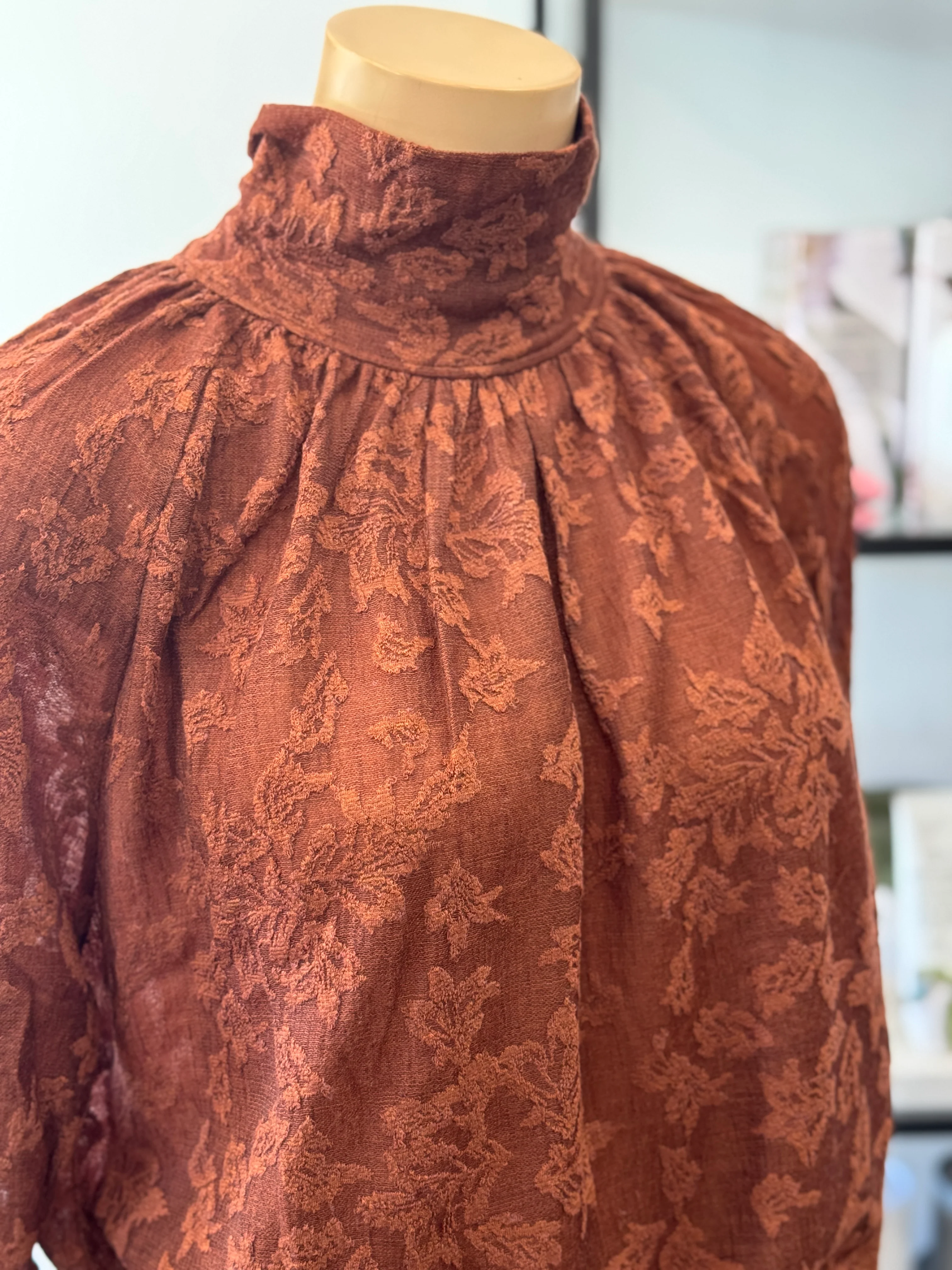 M.A.Dainty Veil Blouse | Cigar - Image 3