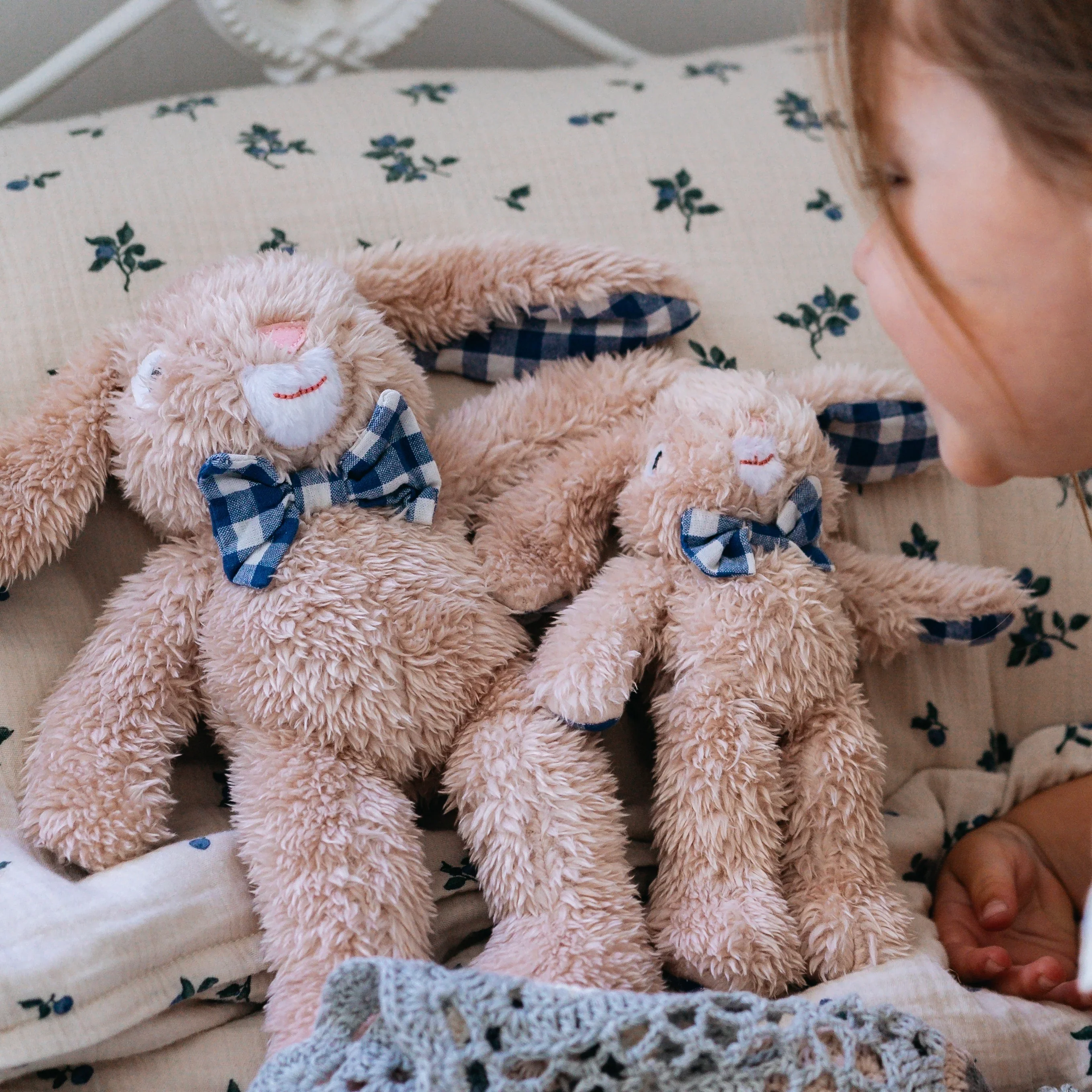 Louis Rabbit | Medium - Image 4
