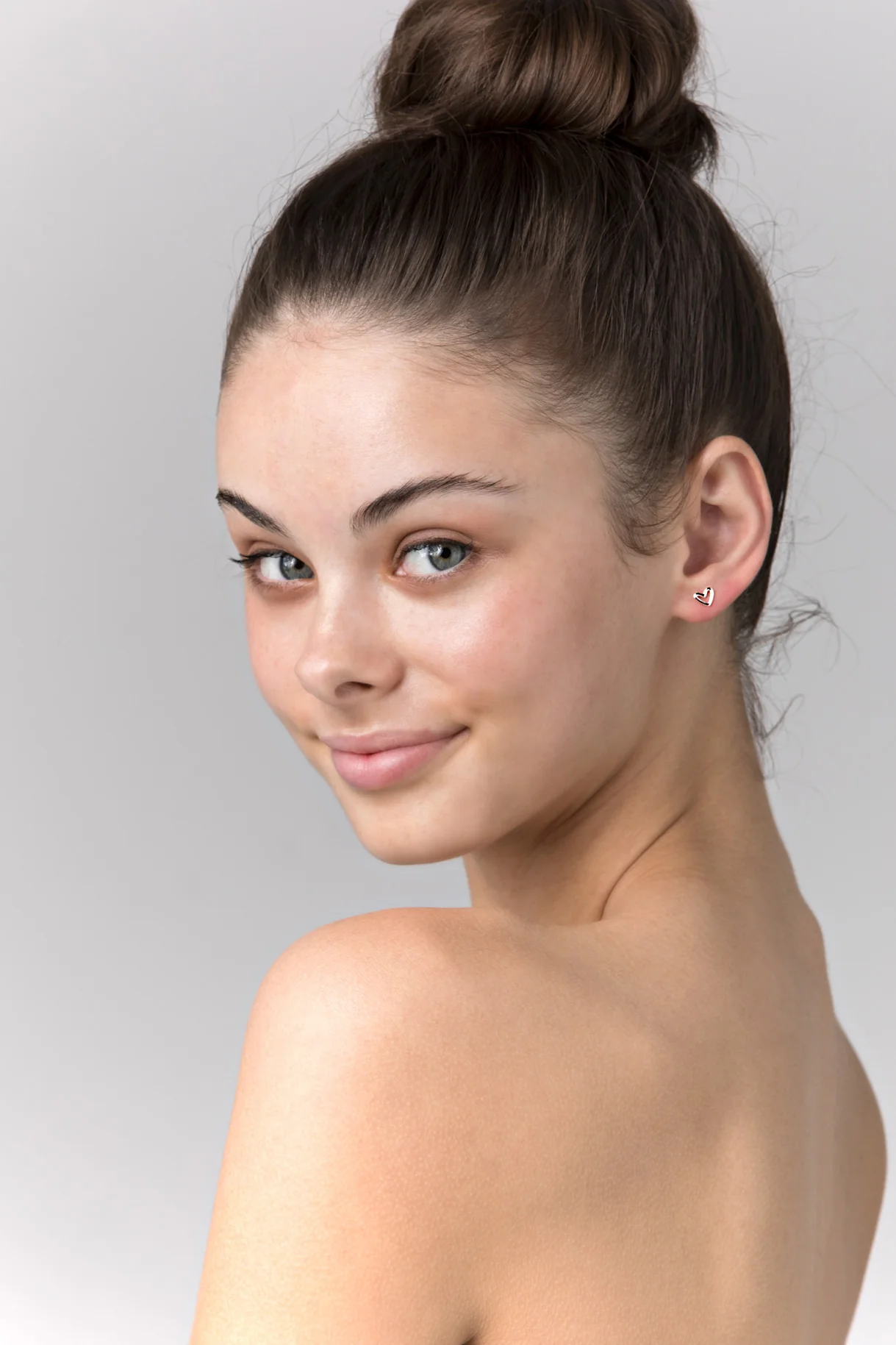 Petite Heart Earring - Image 4