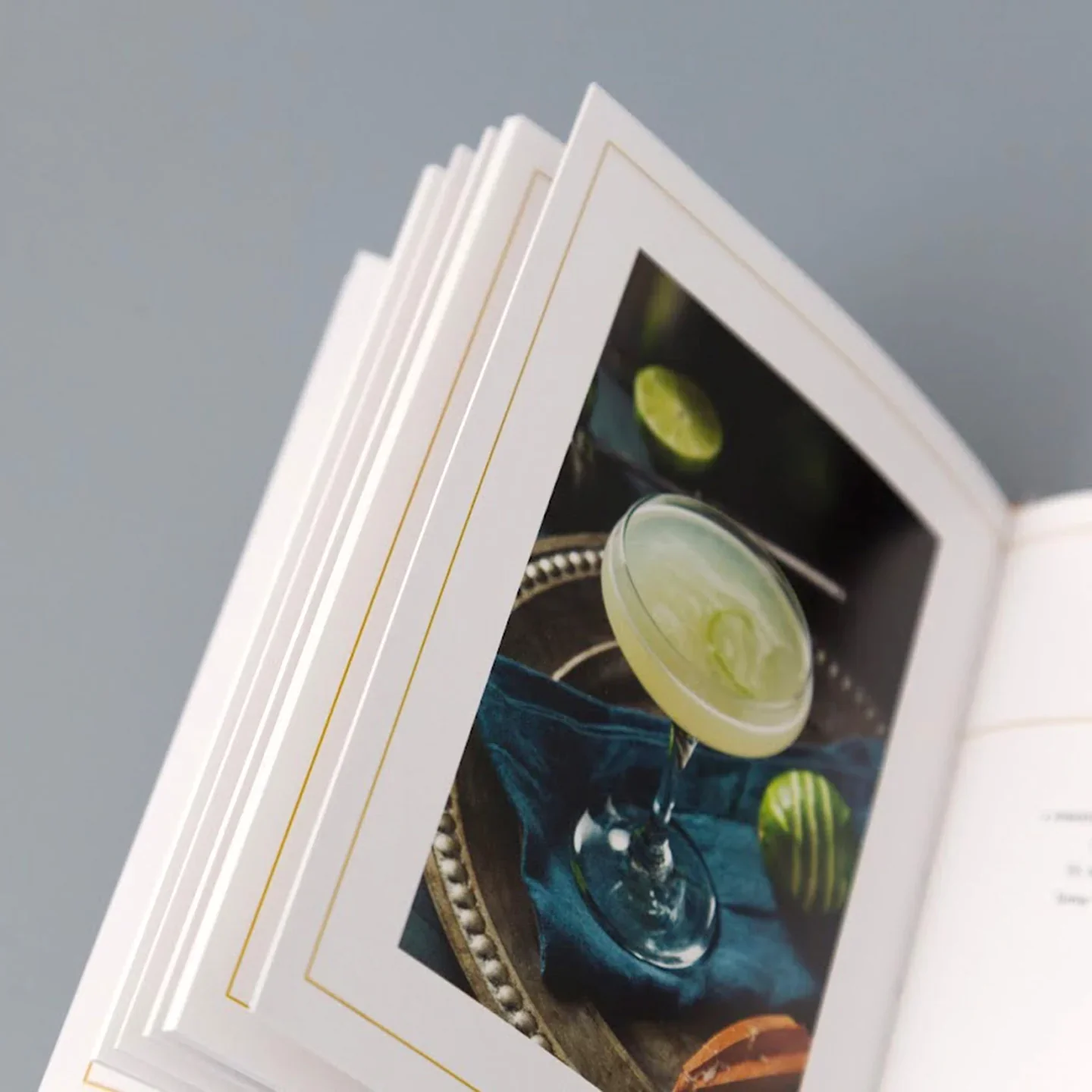 The Little Black Book Of Classic Cocktails - Image 4