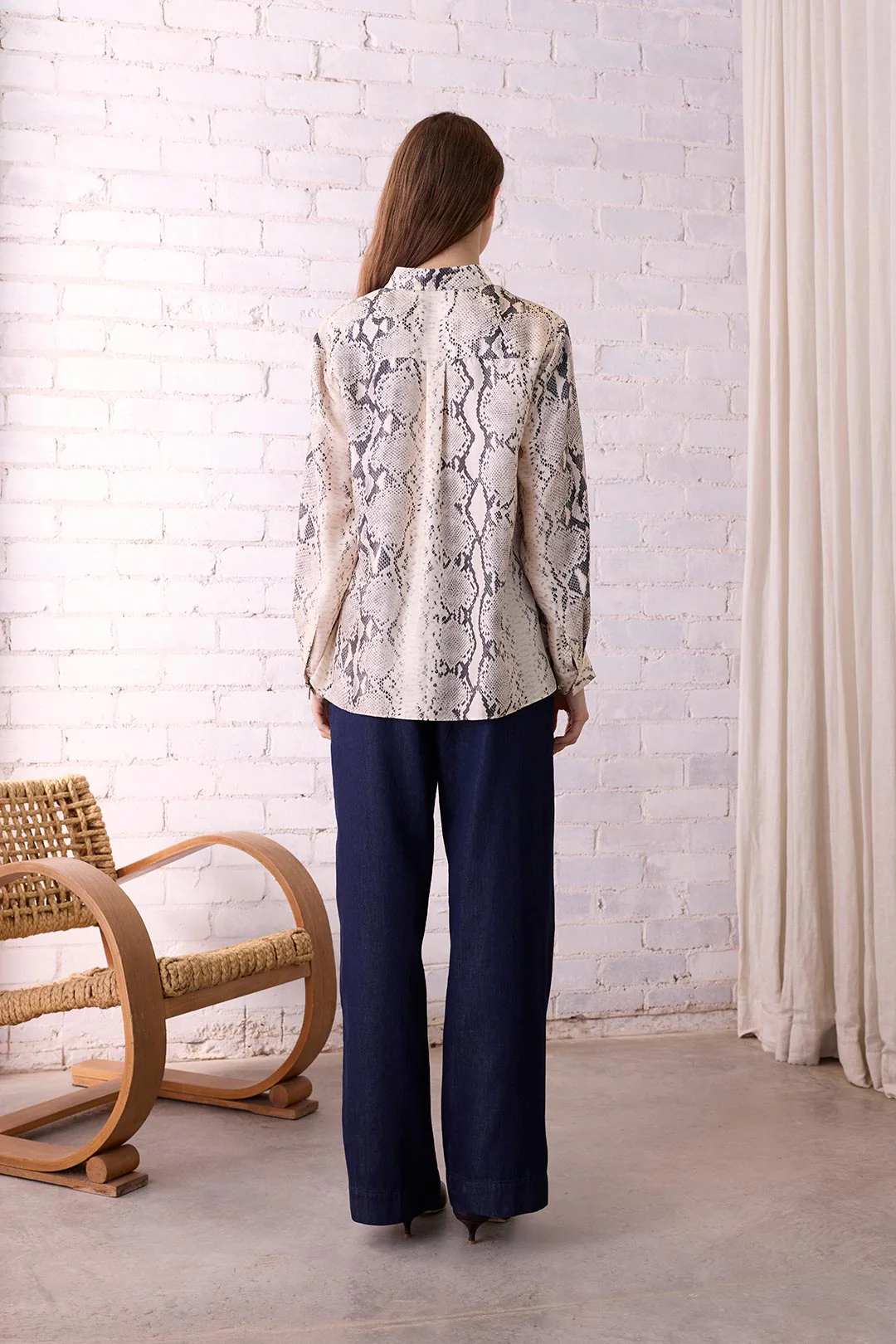 Tove Serpent Blouse | Grey - Image 4
